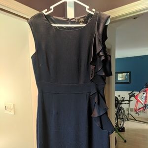 Tahari knee length cocktail dress Navy size 6